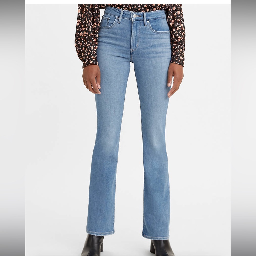 Levi’s high rise bootcut jeans